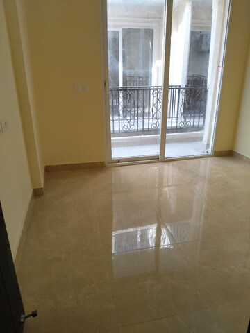 Room in 2 BHK Apartment at Signature The Serenas, Sohna Sector 36 – for Rent