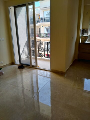 Room in 2 BHK Apartment at Signature The Serenas, Sohna Sector 36 – for Rent