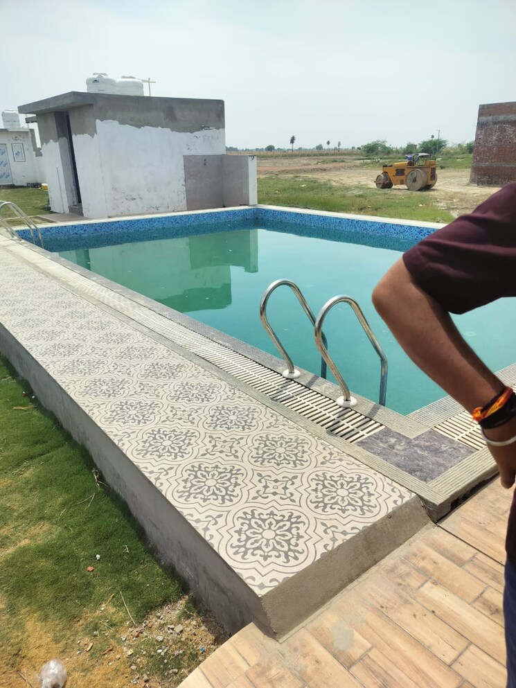 Exterior View, sector 30 yamuna expressway  220 Sq.Yd. Plot In Sector 30 Yamuna Expressway Greater Noida 8634645