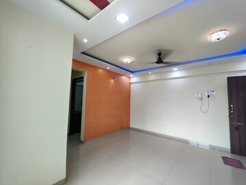 Room in 1 BHK Apartment at Thane West – for Sale