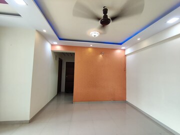 Room in 1 BHK Apartment at Thane West – for Sale
