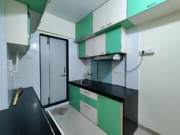 Team Area in 1 BHK Apartment at Thane West – for Sale