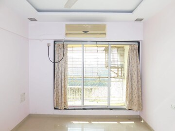 Bedroom in 3 BHK Apartment at Deonar – for Rent