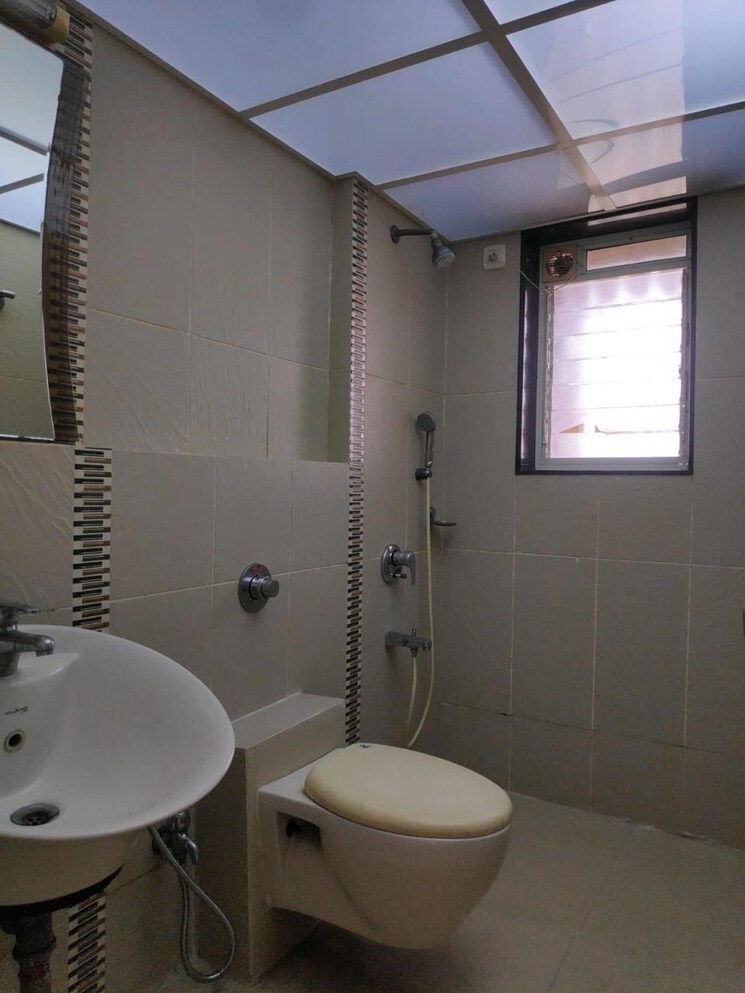 Bathroom, deonar 3 Bedroom 1560 Sq.Ft. Apartment In Deonar Mumbai 8634740