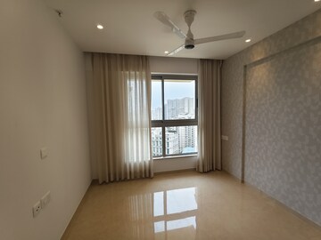 Master Bedroom in 2 BHK Apartment at Hiranandani Highland, Powai – for Rent
