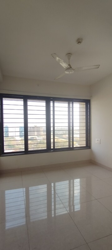 Room in 2 BHK Apartment at Sargam CHS Nanded, Sinhagad Road – for Rent