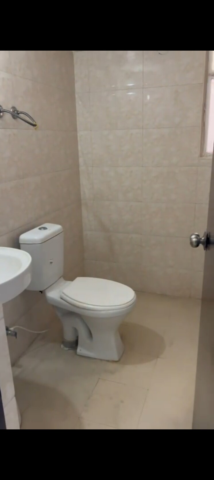 Bathroom, windsor-paradise-2 3 Bedroom 895 Sq.Ft. Apartment In Raj Nagar Extension Ghaziabad 8634836