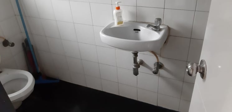 Bathroom, raheja-princess 3 Bedroom 1850 Sq.Ft. Apartment In Prabhadevi Mumbai 8634792