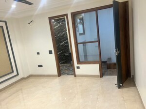 Room in 4 BHK Builder Floor at Sector 8 Dwarka – for Sale
