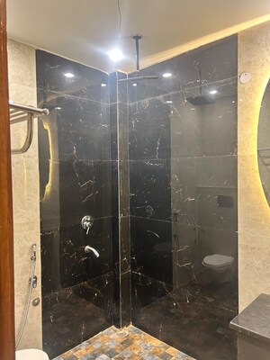 Furnished Amenities in 4 BHK Builder Floor at Sector 8 Dwarka – for Sale