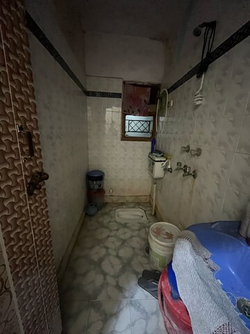 Bathroom in 1 BHK Apartment at Shalimar Apartments Shalimar Garden, Shalimar Garden – for Sale
