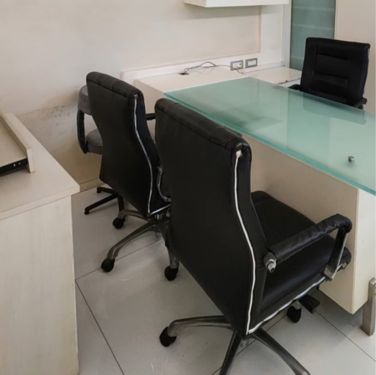 Team Area, chandak-unicorn Commercial Office Space 500 Sq.Ft. In Jeevan Nagar Mumbai 8634946