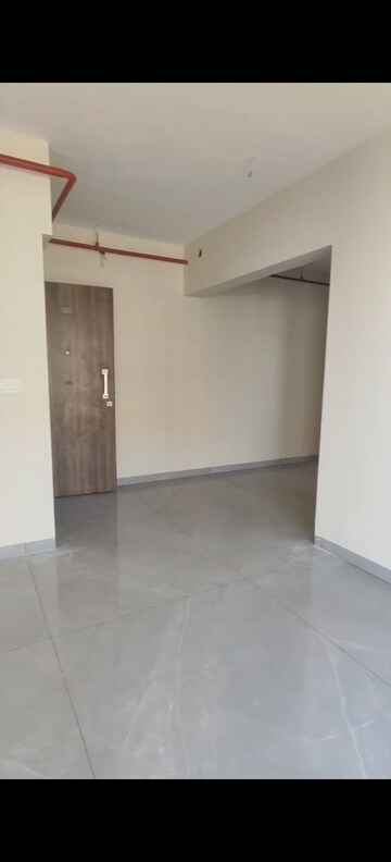 Room in 2 BHK Apartment at Hubtown The Premiere, Andheri West – for Rent