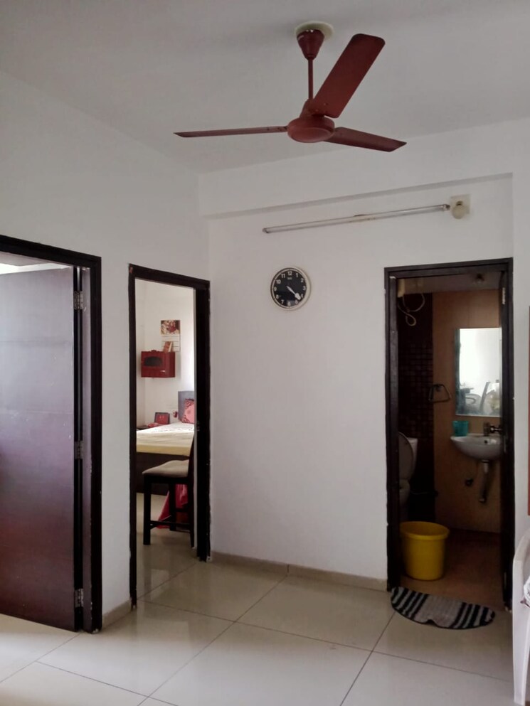 Other, sayajigunj 2 Bedroom 1100 Sq.Ft. Apartment In Sayajigunj Vadodara 8634942