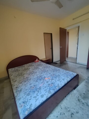 Bedroom in 2 BHK Apartment at Versova – for Rent