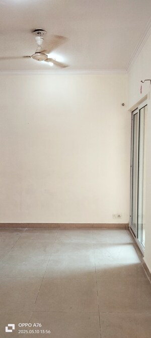 Room in 2 BHK Apartment at Gaurs Cascades, Raj Nagar Extension – for Sale