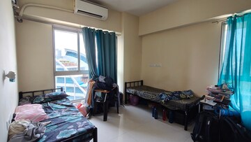  Pg For Rent in Western Express Highway