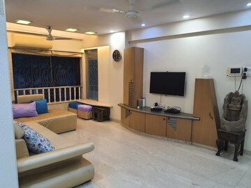 Living Room in 2.5 BHK Apartment at Joanna Villa, Bandra West – for Rent