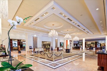 Gym in 5 BHK Apartment at Rustomjee Crown, Prabhadevi – for Rent