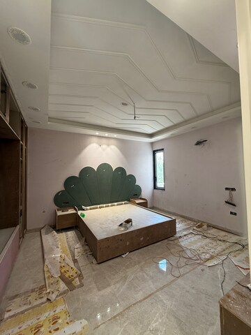 Bedroom in 4 BHK Builder Floor at Sector 85 – for Sale