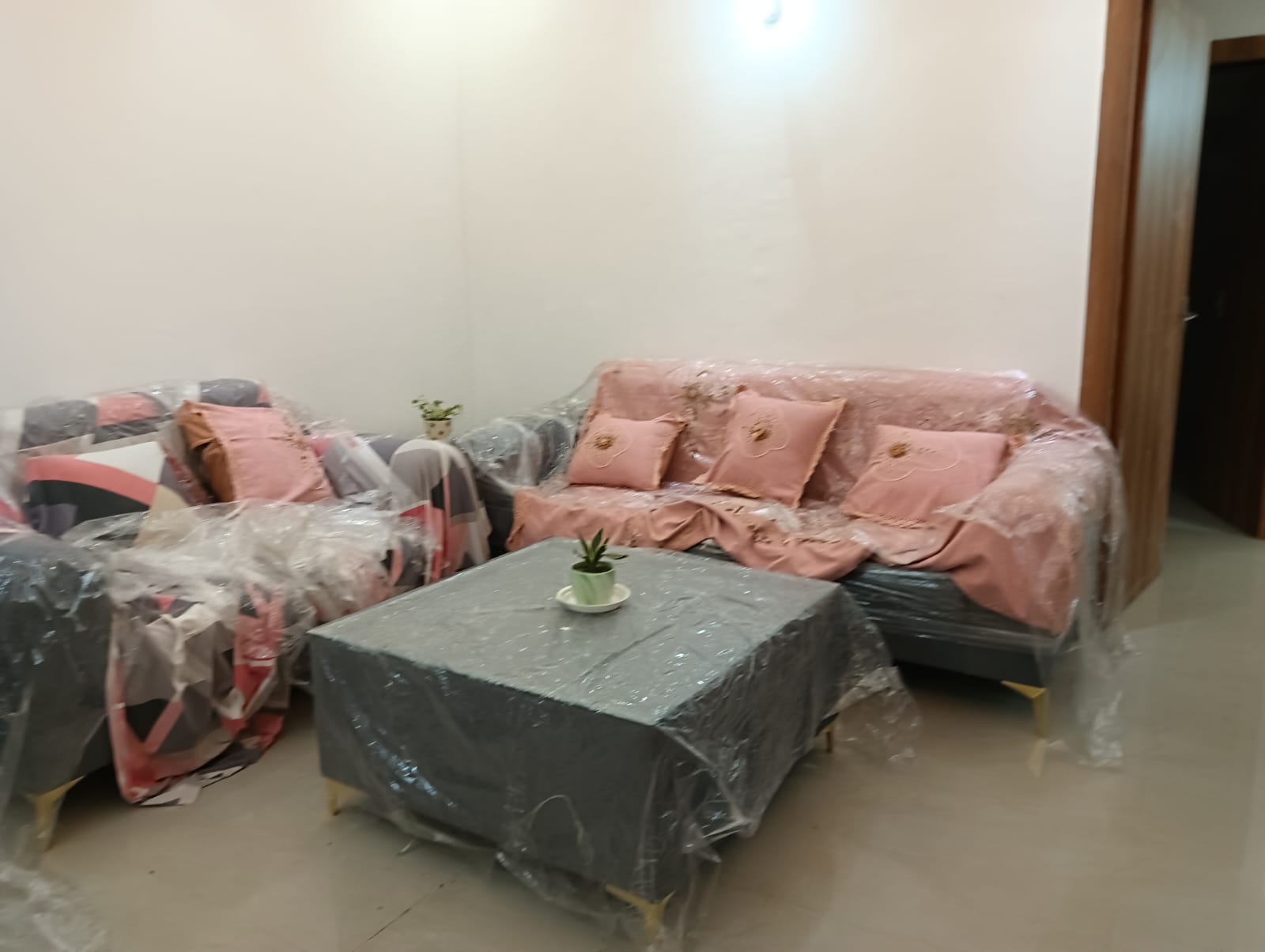 2 BHK Apartment For Rent in Suncity Avenue 76