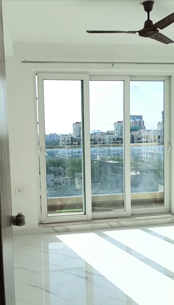 2 BHK Apartment For Rent in Eiffel F Residences