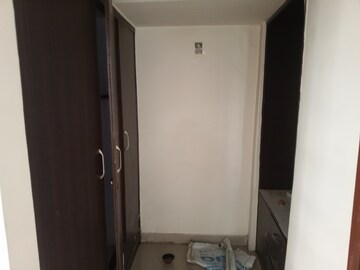 Building Lobby in 3 BHK Apartment at HBH Galaxy Apartments, Sector 43 – for Rent