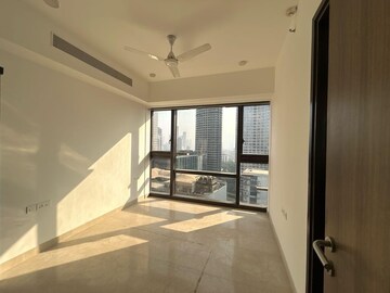 Room in 3 BHK Apartment at Lodha Marquise, Worli – for Rent