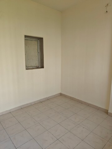 Room in 1 BHK Apartment at Seawoods Sector 42 – for Rent