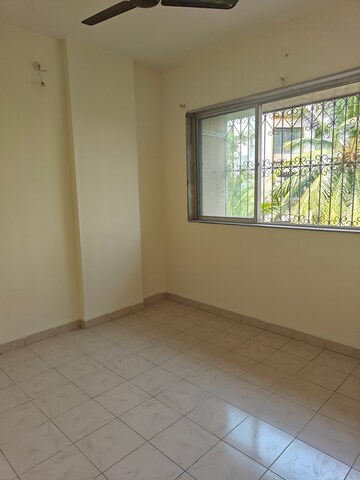 Room in 1 BHK Apartment at Seawoods Sector 42 – for Rent