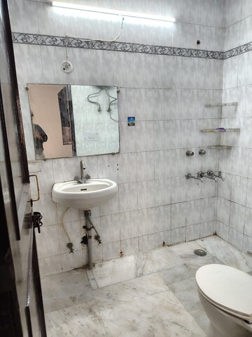 2 BHK Builder Floor For Rent in Sector 23a