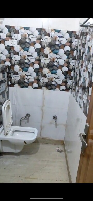 Bathroom in 3 BHK Builder Floor at Uttam Nagar – for Rent