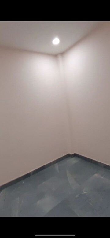 Room in 1 BHK Builder Floor at Uttam Nagar – for Rent