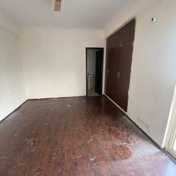 2 BHK Apartment For Rent in Gardenia Golf City, Noida Central
