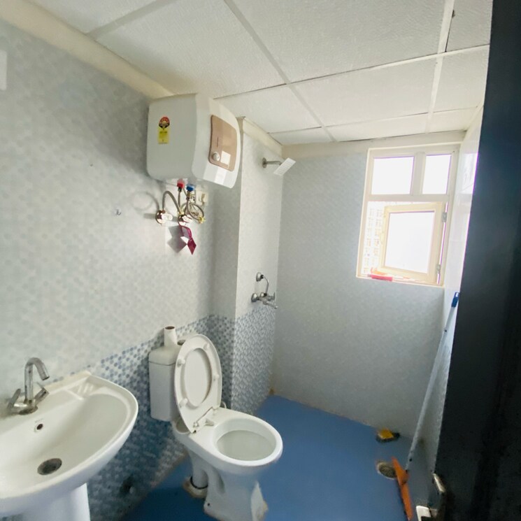 Bathroom, gardenia-golf-city 2 Bedroom 1065 Sq.Ft. Apartment In Noida Central Noida 8635264