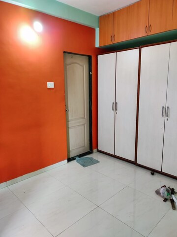 Room in 2 BHK Apartment at Shah Arcade, Kharghar – for Rent