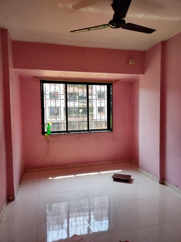 Room in 2 BHK Apartment at Shah Arcade, Kharghar – for Rent