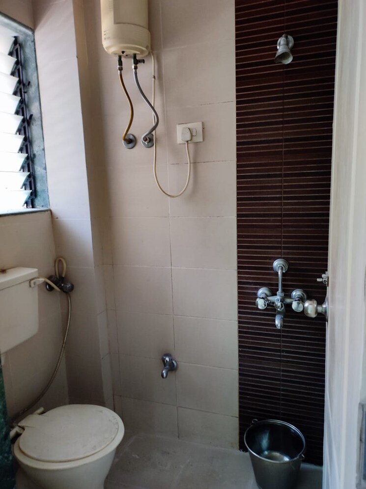 Bathroom, shah-arcade 2 Bedroom 850 Sq.Ft. Apartment In Kharghar Navi Mumbai 8635261