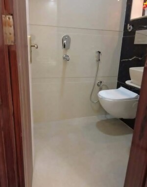 Bathroom in 2.5 BHK Builder Floor at Sector 35 – for Sale