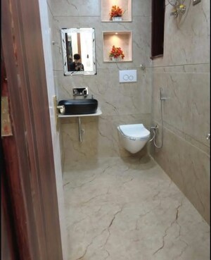 Bathroom in 2.5 BHK Builder Floor at Sector 35 – for Sale