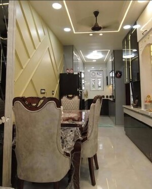 Master Bedroom in 2.5 BHK Builder Floor at Sector 35 – for Sale