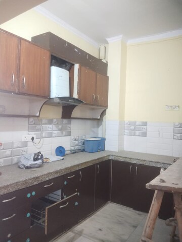 Kitchen in 2 BHK Builder Floor at Sector 22 – for Rent