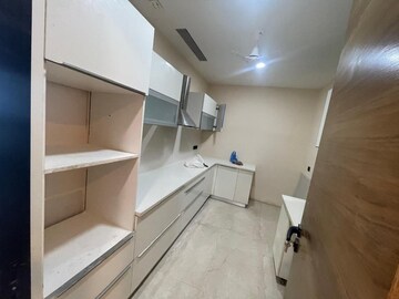 Bathroom in 4 BHK Apartment at Omkar 1973, Worli – for Rent