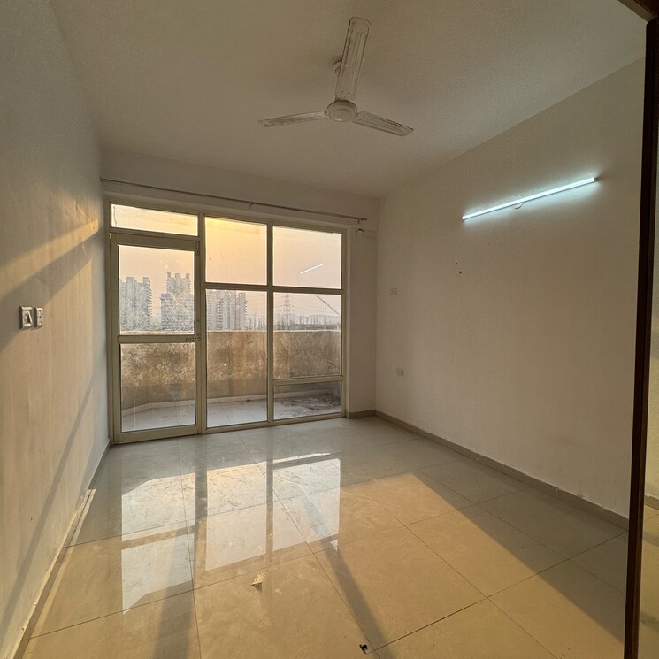 Room, pyramid-fusion-homes 2 Bedroom 698 Sq.Ft. Apartment In Sector 70a Gurgaon 8635348