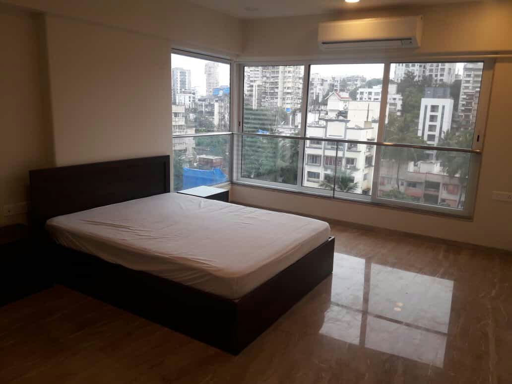 2.5 BHK + Study Room Apartment For Rent in Mirchandani Triton