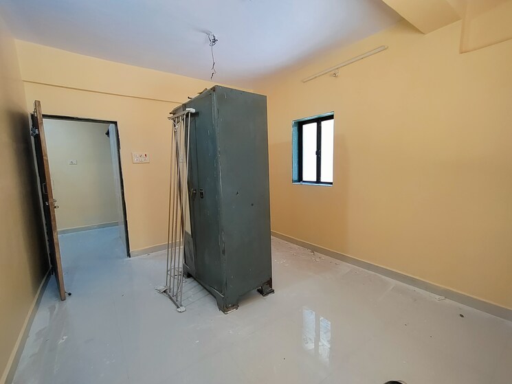 Room, dombivli west 1 Bedroom 600 Sq.Ft. Apartment In Dombivli West Thane 8635399