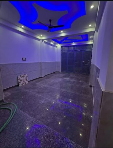 Parking in 2 BHK Builder Floor at Sector 29 – for Sale