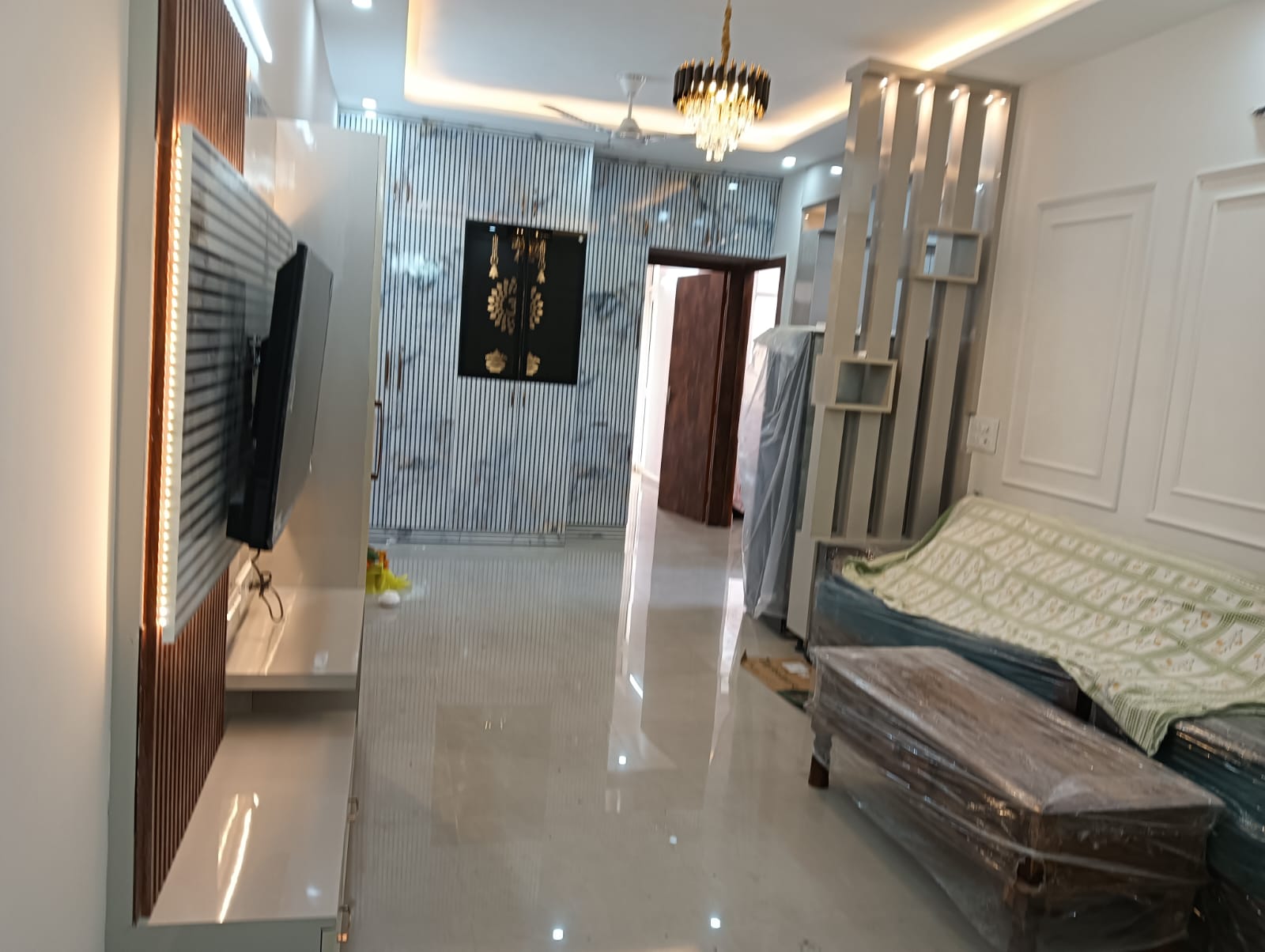2 BHK Apartment For Rent in Suncity Avenue 76