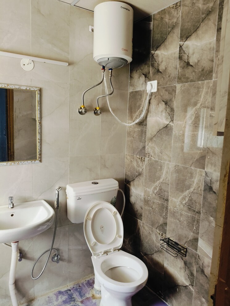 Bathroom, signature-global-the-millennia 2 Bedroom 612 Sq.Ft. Apartment In Sector 37d Gurgaon 8635509