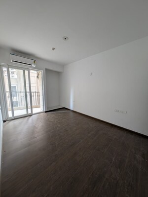 Room in 3.5 BHK Apartment at ATS Nobility, Sector 4 Greater Noida – for Sale